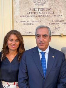 Cecina, auditorium intitolato ad Altero Matteoli votato da Pd