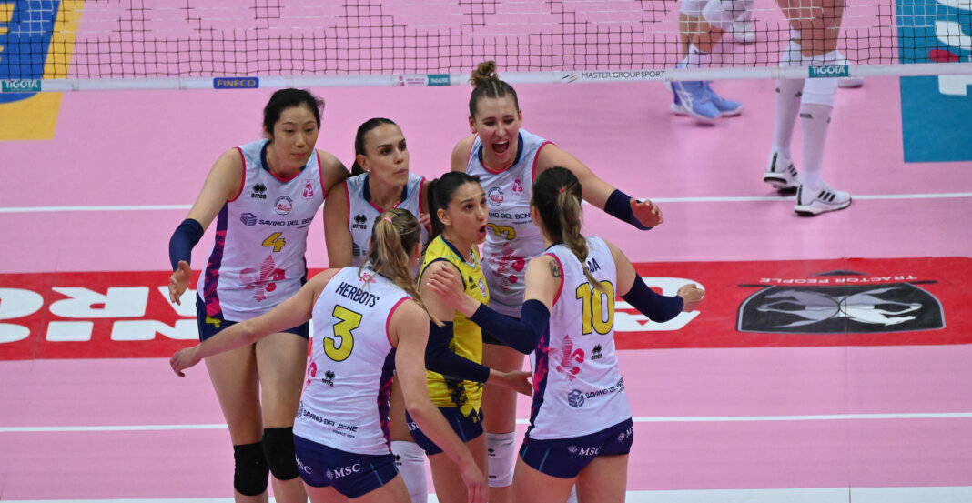 Volley scudetto, Scandicci cerca di fermare Conegliano