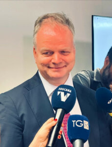 Ballottaggio Funaro-Schmidt, Pd: "Appello a democratici Firenze"