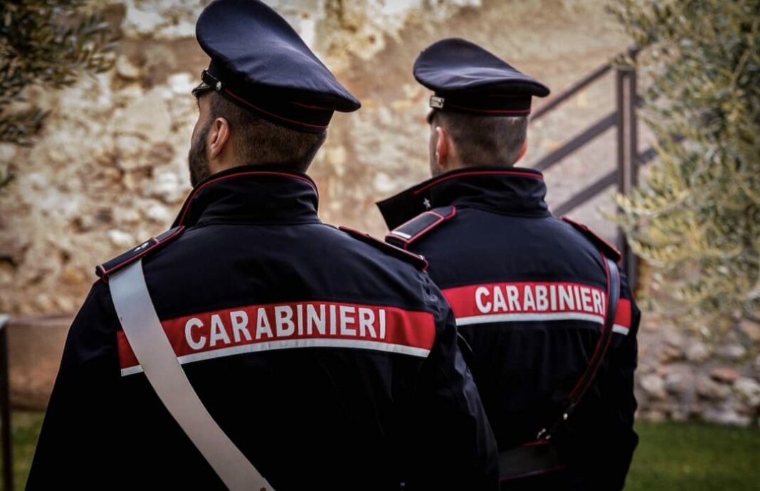 Trovato morto a Prato: ragazzo di 19 anni senza vita in strada