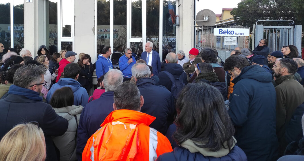 Chiusura Beko a Siena, Giani: 
