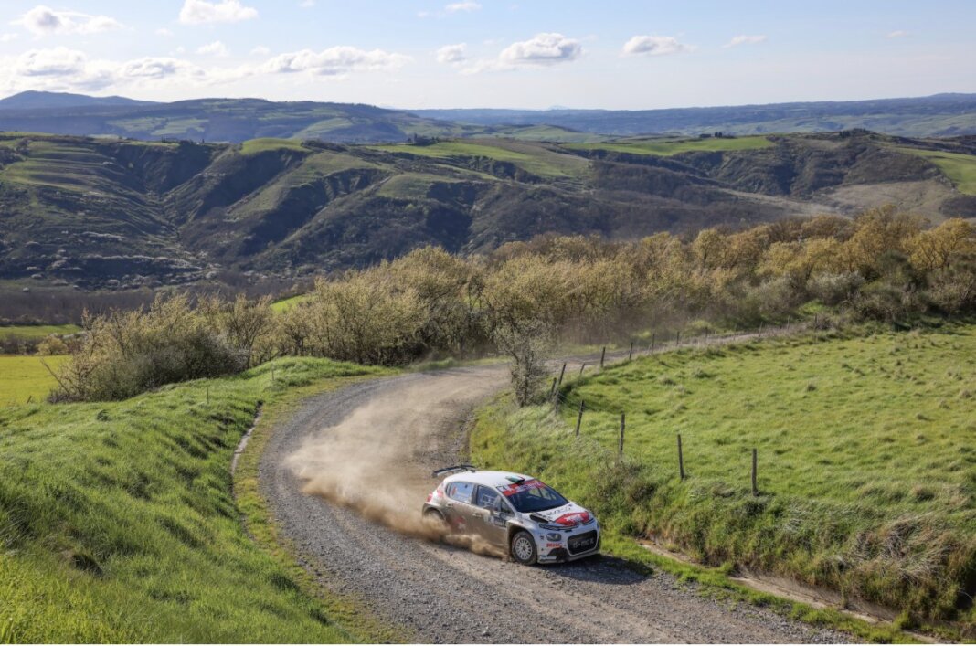 Il Rally della Val d'Orcia al pluricampione italiano Paolo Andreucci