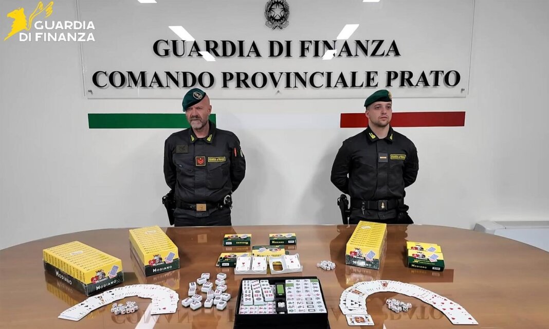 Blitz alla bisca clandestina a Prato: denunciati in cinque per gioco d'azzardo