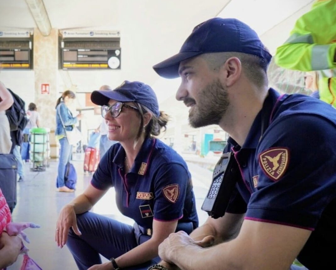 Bambina di dieci anni smarrisce i genitori alla stazione di Firenze Rifredi: interviene la Polfer