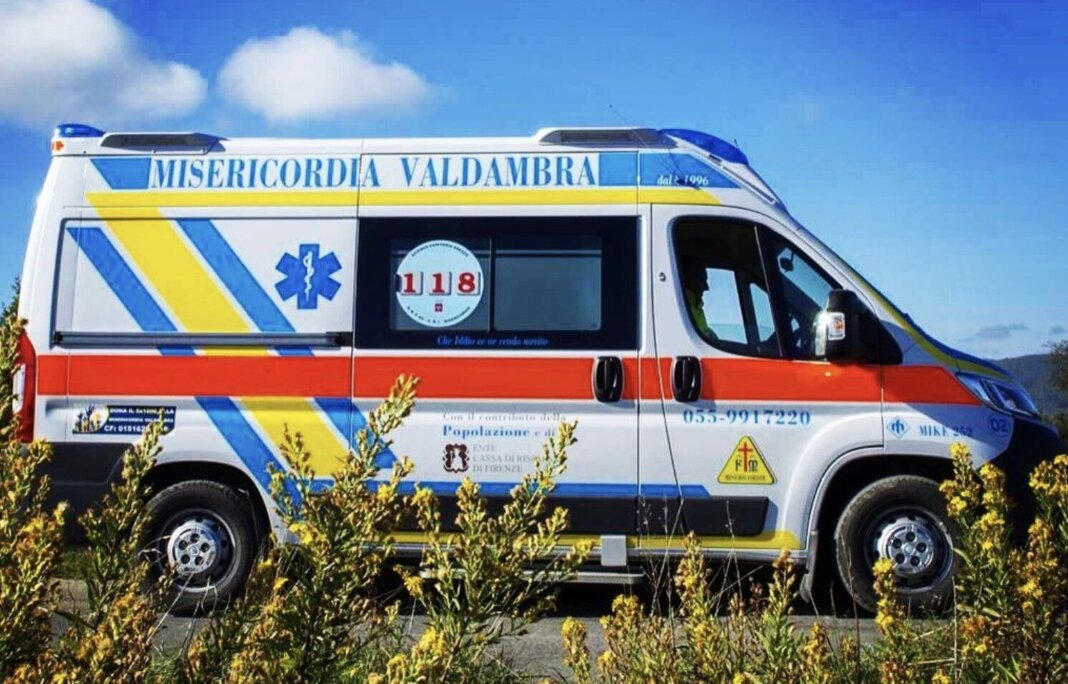 Colpito da arresto cardiaco in casa, salvato da una corsa contro il tempo