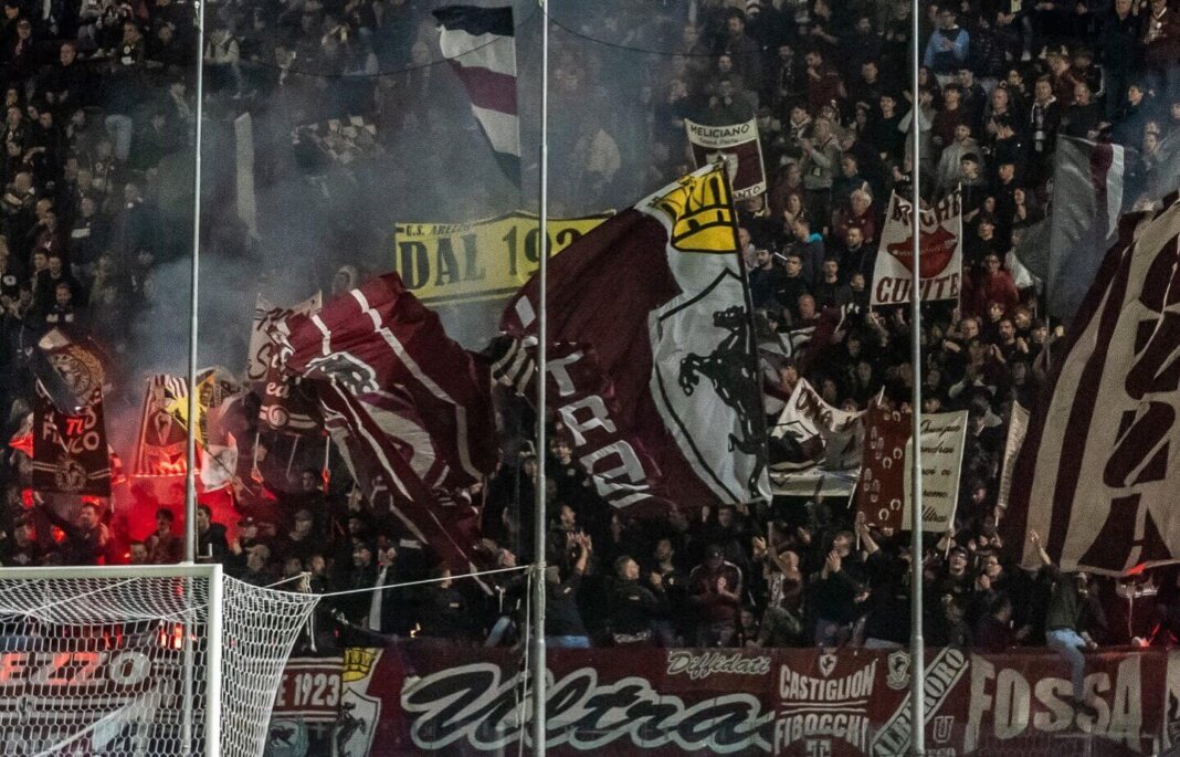 Arezzo tifoseria